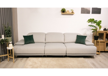 三個座位可獨立調節