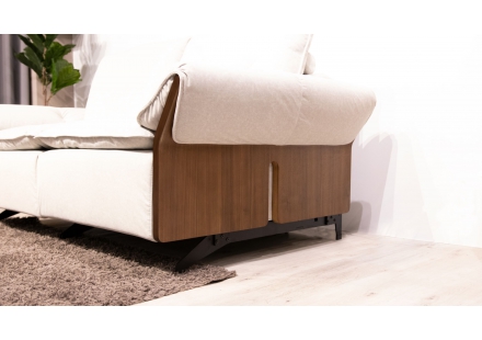 實木面扶手設計