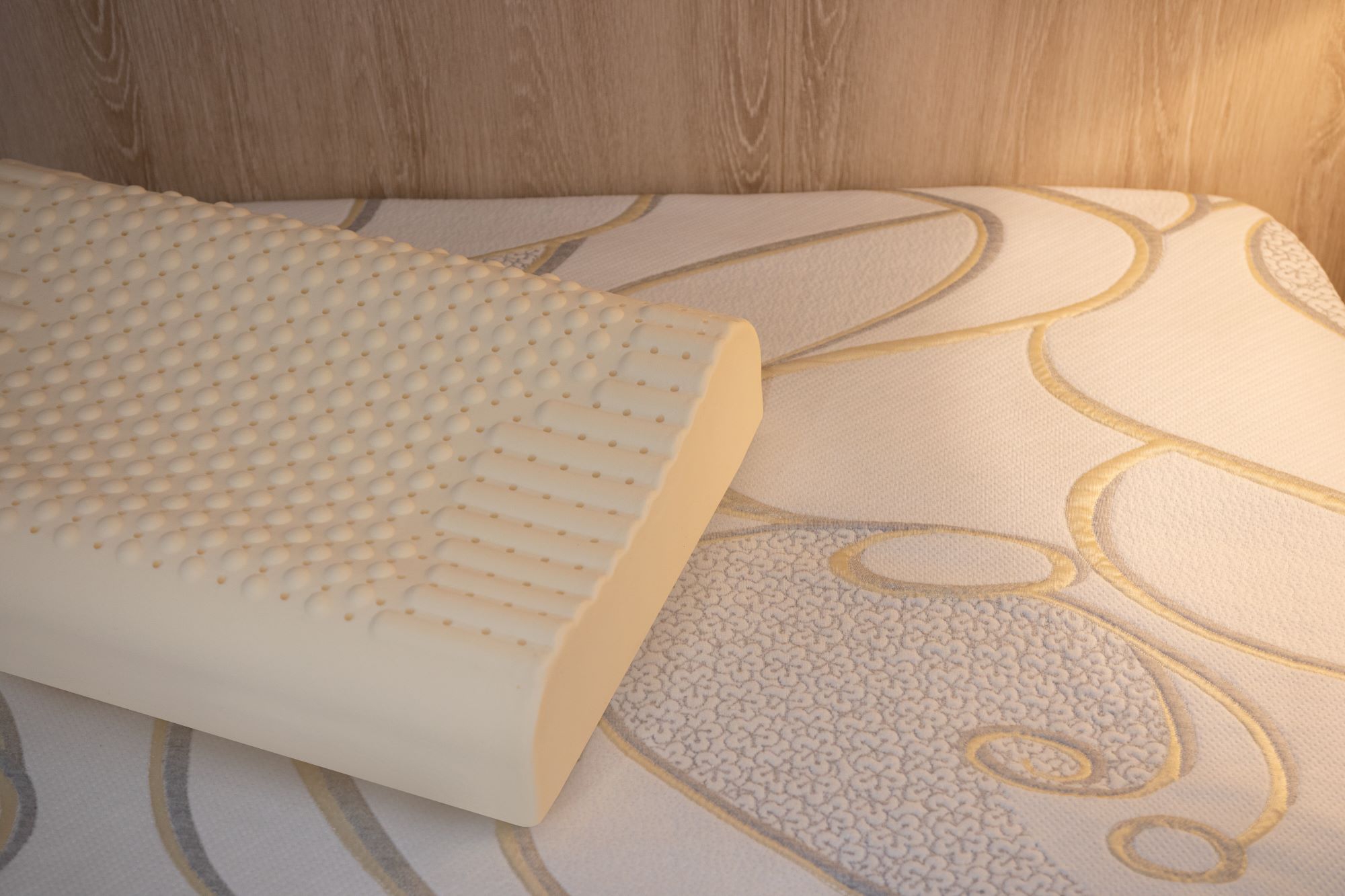 泰國原生態乳膠舒眠枕-顆粒